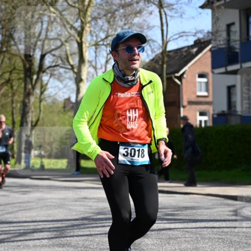 12.04.2026 - 45. Internationalen Wilhelmsburger Insellauf J. Mangold http://msf.ph/oto/9469185 12.04.2026 11:14:19 Ziel 3202, 4548, 2404, 4982, 3343, 2452, 3018, 2424, 2565, 3508 meine-sportfotos.de