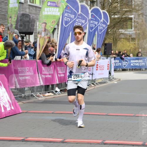 12.04.2026 - 45. Internationalen Wilhelmsburger Insellauf Strokosch-Dieckow http://msf.ph/oto/9469219 12.04.2026 12:49:51 Ziel 5566, 3816, 5335 meine-sportfotos.de