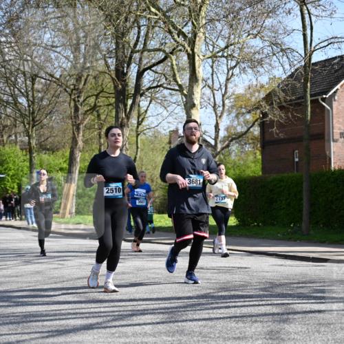 12.04.2026 - 45. Internationalen Wilhelmsburger Insellauf J. Mangold http://msf.ph/oto/9469253 12.04.2026 11:14:58 Ziel 3508, 2165, 2510, 3681, 2157, 2993, 2993, 2137, 3607 meine-sportfotos.de