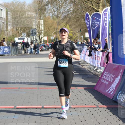12.04.2026 - 45. Internationalen Wilhelmsburger Insellauf Strokosch-Dieckow http://msf.ph/oto/9469255 12.04.2026 11:23:00 Ziel 2056 meine-sportfotos.de