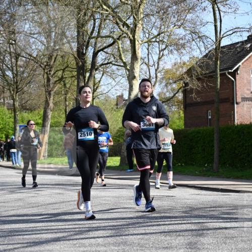 12.04.2026 - 45. Internationalen Wilhelmsburger Insellauf J. Mangold http://msf.ph/oto/9469258 12.04.2026 11:14:58 Ziel 3508, 2165, 2510, 3681, 2157, 2993, 2993, 2137, 3607 meine-sportfotos.de