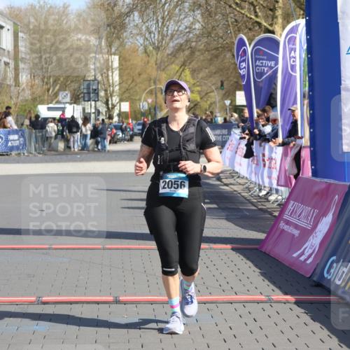 12.04.2026 - 45. Internationalen Wilhelmsburger Insellauf Strokosch-Dieckow http://msf.ph/oto/9469264 12.04.2026 11:23:00 Ziel 2056 meine-sportfotos.de