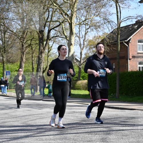 12.04.2026 - 45. Internationalen Wilhelmsburger Insellauf J. Mangold http://msf.ph/oto/9469267 12.04.2026 11:14:59 Ziel 3508, 2165, 2510, 3681, 2157, 2993, 2137, 3607 meine-sportfotos.de
