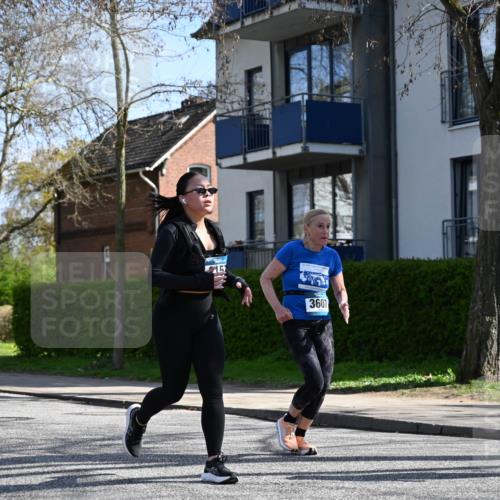 12.04.2026 - 45. Internationalen Wilhelmsburger Insellauf J. Mangold http://msf.ph/oto/9469278 12.04.2026 11:15:02 Ziel 3508, 2165, 2510, 3681, 2157, 2993, 2137, 3607, 3607, 2561 meine-sportfotos.de