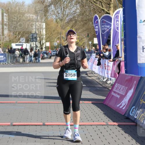 12.04.2026 - 45. Internationalen Wilhelmsburger Insellauf Strokosch-Dieckow http://msf.ph/oto/9469279 12.04.2026 11:23:00 Ziel 2056 meine-sportfotos.de