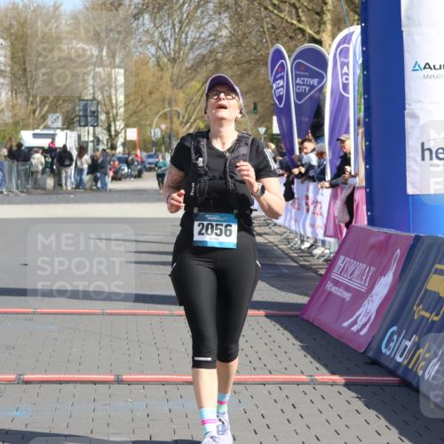 12.04.2026 - 45. Internationalen Wilhelmsburger Insellauf Strokosch-Dieckow http://msf.ph/oto/9469328 12.04.2026 11:23:01 Ziel 2056 meine-sportfotos.de