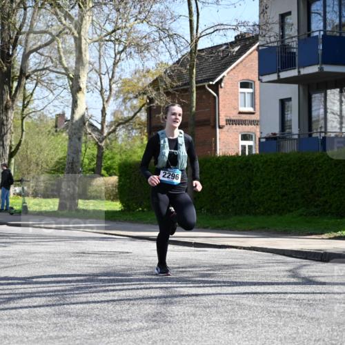 12.04.2026 - 45. Internationalen Wilhelmsburger Insellauf J. Mangold http://msf.ph/oto/9469365 12.04.2026 11:16:15 Ziel 2296, 4497, 3543, 2329, 5756, 3891, 3891, 4590, 2828, 2823 meine-sportfotos.de