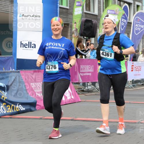 12.04.2026 - 45. Internationalen Wilhelmsburger Insellauf Strokosch-Dieckow http://msf.ph/oto/9469394 12.04.2026 13:40:16 Ziel 4376, 4361 meine-sportfotos.de