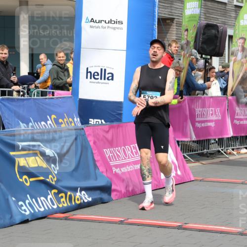 12.04.2026 - 45. Internationalen Wilhelmsburger Insellauf Strokosch-Dieckow http://msf.ph/oto/9469409 12.04.2026 12:50:01 Ziel 5793 meine-sportfotos.de