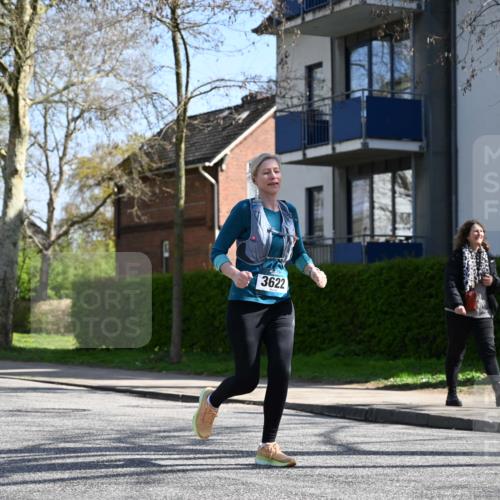12.04.2026 - 45. Internationalen Wilhelmsburger Insellauf J. Mangold http://msf.ph/oto/9469436 12.04.2026 11:16:51 Ziel 5756, 3891, 4590, 2828, 2823, 3622, 3080, 2597, 4136 meine-sportfotos.de