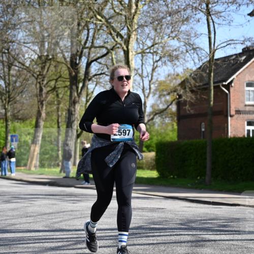 12.04.2026 - 45. Internationalen Wilhelmsburger Insellauf J. Mangold http://msf.ph/oto/9469495 12.04.2026 11:17:12 Ziel 3080, 2597, 4136, 2419, 2420, 2312, 2241, 5309, 3944, 3398, 2807, 4191 meine-sportfotos.de