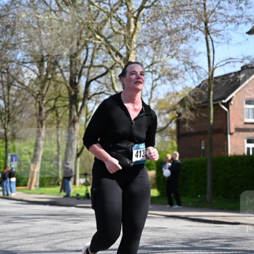 12.04.2026 - 45. Internationalen Wilhelmsburger Insellauf J. Mangold http://msf.ph/oto/9469507 12.04.2026 11:17:18 Ziel 2597, 4136, 2419, 2420, 2312, 2241, 5309, 3944, 3398, 3398, 2807, 4191 meine-sportfotos.de
