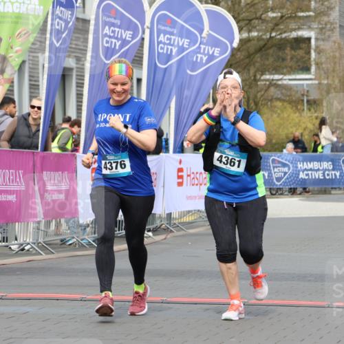 12.04.2026 - 45. Internationalen Wilhelmsburger Insellauf Strokosch-Dieckow http://msf.ph/oto/9469565 12.04.2026 13:40:14 Ziel 4376, 4361 meine-sportfotos.de