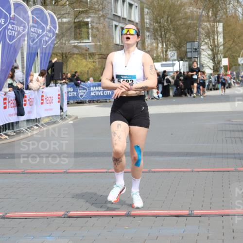 12.04.2026 - 45. Internationalen Wilhelmsburger Insellauf Strokosch-Dieckow http://msf.ph/oto/9469665 12.04.2026 12:50:36 Ziel 5280, 5483 meine-sportfotos.de