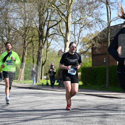 12.04.2026 - 45. Internationalen Wilhelmsburger Insellauf J. Mangold http://msf.ph/oto/9469668 12.04.2026 11:18:19 Ziel 2806, 4582, 4586, 2385, 3633, 3096, 3421, 2322, 4148, 4147, 3104, 4151 meine-sportfotos.de