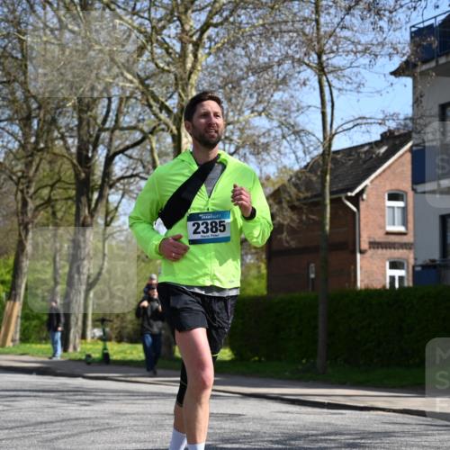 12.04.2026 - 45. Internationalen Wilhelmsburger Insellauf J. Mangold http://msf.ph/oto/9469697 12.04.2026 11:18:21 Ziel 2806, 4582, 4586, 2385, 3633, 3096, 3421, 2322, 4148, 4147, 3104, 4151 meine-sportfotos.de