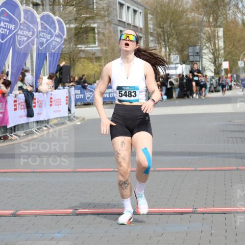 12.04.2026 - 45. Internationalen Wilhelmsburger Insellauf Strokosch-Dieckow http://msf.ph/oto/9469702 12.04.2026 12:50:36 Ziel 5280, 5483 meine-sportfotos.de