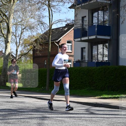 12.04.2026 - 45. Internationalen Wilhelmsburger Insellauf J. Mangold http://msf.ph/oto/9469745 12.04.2026 11:18:36 Ziel 2806, 4582, 4586, 2385, 3633, 3096, 3421, 2322, 4148, 4147, 3104, 4151, 2960, 2471 meine-sportfotos.de