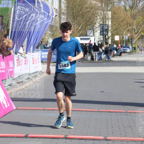 12.04.2026 - 45. Internationalen Wilhelmsburger Insellauf Strokosch-Dieckow http://msf.ph/oto/9469747 12.04.2026 11:24:01 Ziel 2555, 5583 meine-sportfotos.de