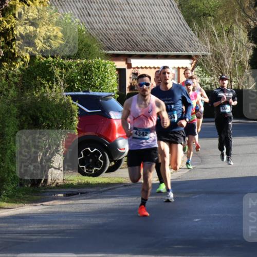 12.04.2026 - 45. Internationalen Wilhelmsburger Insellauf Yannick Fuchs http://msf.ph/oto/9469850 12.04.2026 08:53:57 Laufen 4342, 77, 34, 5592 meine-sportfotos.de