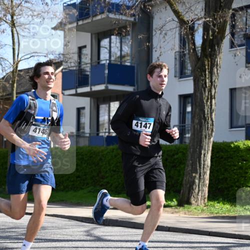 12.04.2026 - 45. Internationalen Wilhelmsburger Insellauf J. Mangold http://msf.ph/oto/9469873 12.04.2026 11:18:44 Ziel 3633, 3096, 3421, 2322, 4148, 4147, 3104, 4151, 2960, 2471, 2226, 5571 meine-sportfotos.de
