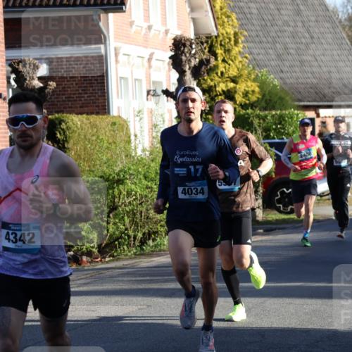 12.04.2026 - 45. Internationalen Wilhelmsburger Insellauf Yannick Fuchs http://msf.ph/oto/9469880 12.04.2026 08:54:01 Laufen 4342, 17, 4034, 55, 2408, 5592 meine-sportfotos.de