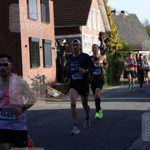 12.04.2026 - 45. Internationalen Wilhelmsburger Insellauf Yannick Fuchs http://msf.ph/oto/9469888 12.04.2026 08:54:02 Laufen 4342, 2408, 3507, 4034 meine-sportfotos.de
