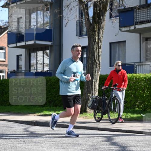 12.04.2026 - 45. Internationalen Wilhelmsburger Insellauf J. Mangold http://msf.ph/oto/9469974 12.04.2026 11:19:11 Ziel 2960, 2471, 2226, 5571, 5035, 5035, 4520, 3124, 3123, 2581, 2788, 4614 meine-sportfotos.de