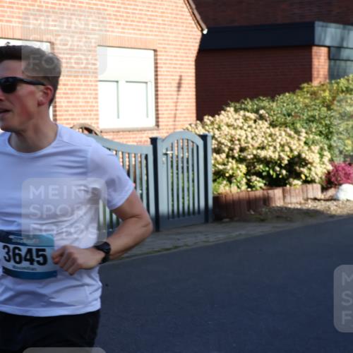 12.04.2026 - 45. Internationalen Wilhelmsburger Insellauf Yannick Fuchs http://msf.ph/oto/9469980 12.04.2026 08:54:10 Laufen 3645 meine-sportfotos.de