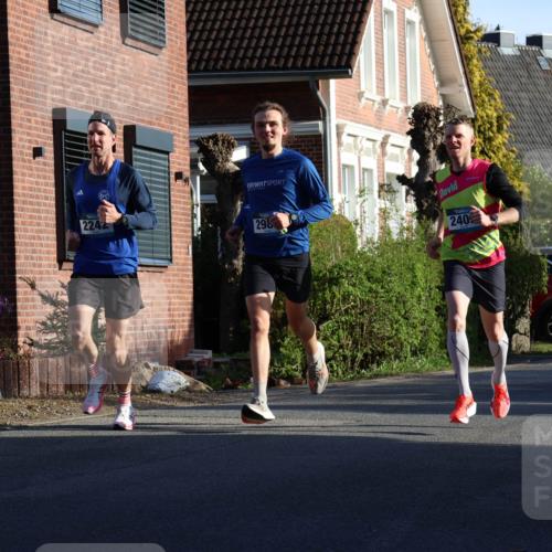 12.04.2026 - 45. Internationalen Wilhelmsburger Insellauf Yannick Fuchs http://msf.ph/oto/9470071 12.04.2026 08:54:22 Laufen 2242, 298, 240, 2874, 2873 meine-sportfotos.de