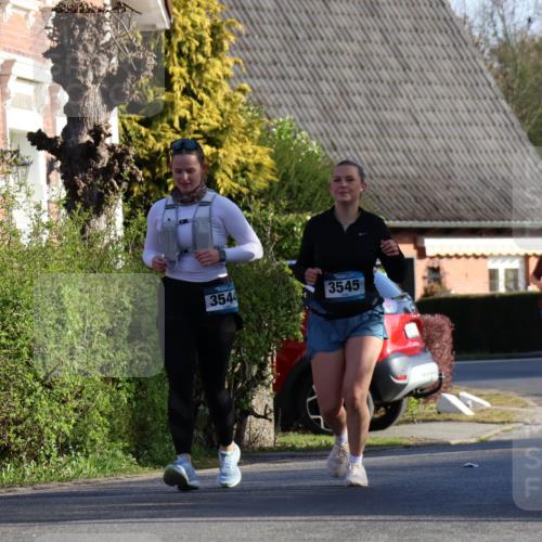12.04.2026 - 45. Internationalen Wilhelmsburger Insellauf Yannick Fuchs http://msf.ph/oto/9470181 12.04.2026 09:05:14 Laufen 3544, 3545, 3148 meine-sportfotos.de
