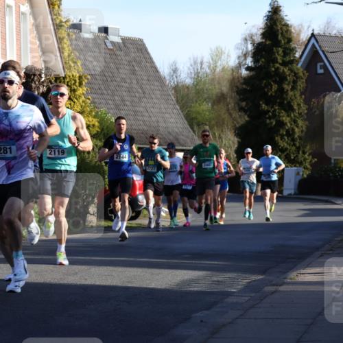 12.04.2026 - 45. Internationalen Wilhelmsburger Insellauf Yannick Fuchs http://msf.ph/oto/9470310 12.04.2026 08:54:38 Laufen 2281, 2119, 2144, 2487, 2727, 970, 3317 meine-sportfotos.de