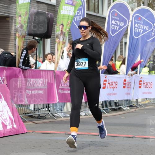 12.04.2026 - 45. Internationalen Wilhelmsburger Insellauf Strokosch-Dieckow http://msf.ph/oto/9470332 12.04.2026 13:39:18 Ziel 3977 meine-sportfotos.de