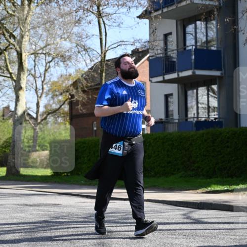 12.04.2026 - 45. Internationalen Wilhelmsburger Insellauf J. Mangold http://msf.ph/oto/9470343 12.04.2026 11:19:52 Ziel 2788, 4614, 2318, 4058, 3707, 4446, 4165 meine-sportfotos.de