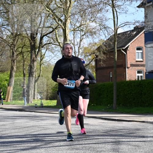 12.04.2026 - 45. Internationalen Wilhelmsburger Insellauf J. Mangold http://msf.ph/oto/9470392 12.04.2026 11:20:37 Ziel 4374, 4258, 4257, 5471, 3873, 5558, 3610 meine-sportfotos.de