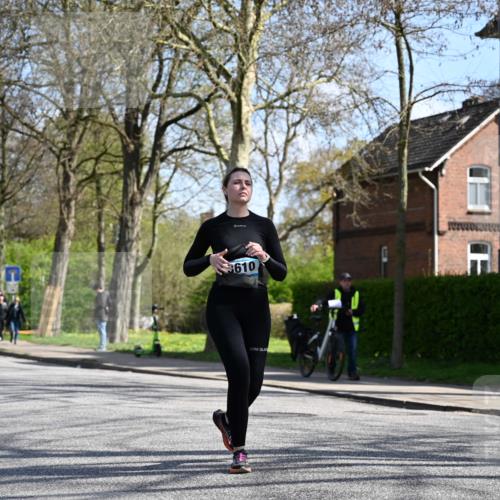 12.04.2026 - 45. Internationalen Wilhelmsburger Insellauf J. Mangold http://msf.ph/oto/9470441 12.04.2026 11:20:54 Ziel 3873, 5558, 3610, 3610, 3808, 3537, 3205 meine-sportfotos.de