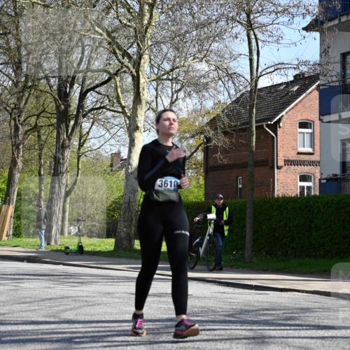 12.04.2026 - 45. Internationalen Wilhelmsburger Insellauf J. Mangold http://msf.ph/oto/9470450 12.04.2026 11:20:54 Ziel 3873, 5558, 3610, 3610, 3808, 3537, 3205 meine-sportfotos.de