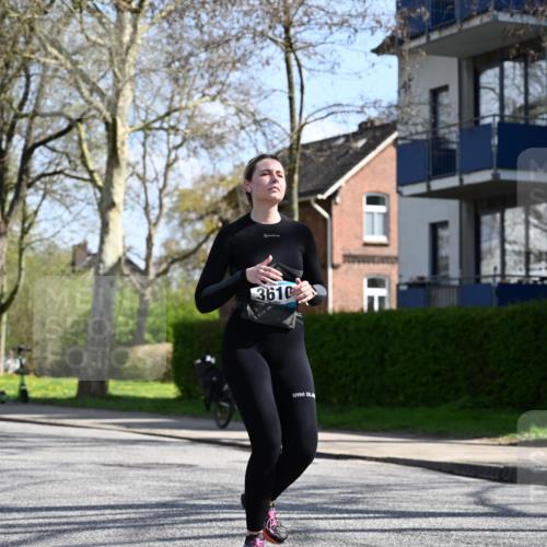 12.04.2026 - 45. Internationalen Wilhelmsburger Insellauf J. Mangold http://msf.ph/oto/9470468 12.04.2026 11:20:55 Ziel 3873, 5558, 3610, 3808, 3537, 3205 meine-sportfotos.de