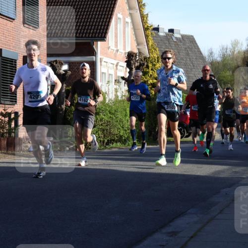 12.04.2026 - 45. Internationalen Wilhelmsburger Insellauf Yannick Fuchs http://msf.ph/oto/9470475 12.04.2026 08:54:50 Laufen 4205, 4733, 4162, 3107, 368, 5240, 5237 meine-sportfotos.de