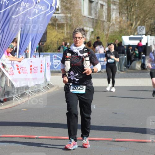 12.04.2026 - 45. Internationalen Wilhelmsburger Insellauf Strokosch-Dieckow http://msf.ph/oto/9470519 12.04.2026 11:25:55 Ziel 2025, 2542 meine-sportfotos.de