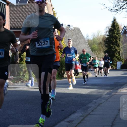 12.04.2026 - 45. Internationalen Wilhelmsburger Insellauf Yannick Fuchs http://msf.ph/oto/9470537 12.04.2026 08:54:54 Laufen 5240, 4605, 5237, 5652, 3682 meine-sportfotos.de