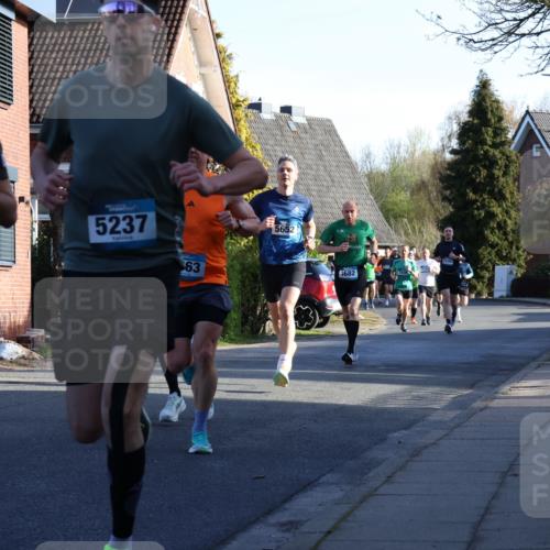 12.04.2026 - 45. Internationalen Wilhelmsburger Insellauf Yannick Fuchs http://msf.ph/oto/9470539 12.04.2026 08:54:55 Laufen 5240, 5237, 63, 5652, 3682, 2549 meine-sportfotos.de