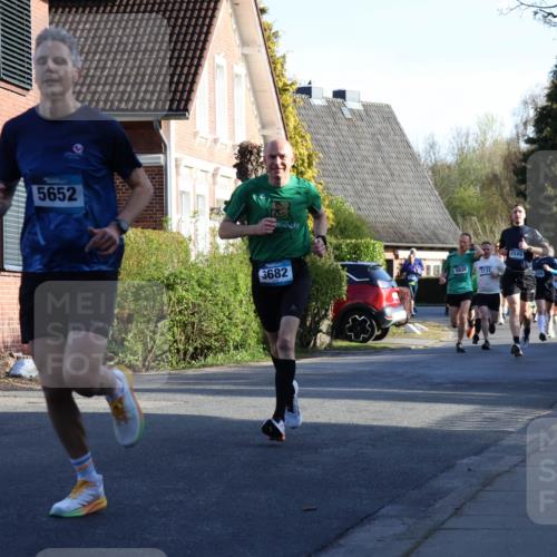 12.04.2026 - 45. Internationalen Wilhelmsburger Insellauf Yannick Fuchs http://msf.ph/oto/9470557 12.04.2026 08:54:57 Laufen 5652, 2549, 3682, 5838, 3134 meine-sportfotos.de