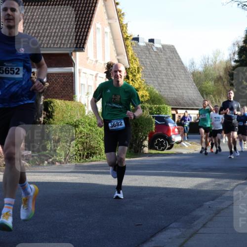 12.04.2026 - 45. Internationalen Wilhelmsburger Insellauf Yannick Fuchs http://msf.ph/oto/9470558 12.04.2026 08:54:57 Laufen 5652, 3682, 5838, 3134, 1968 meine-sportfotos.de