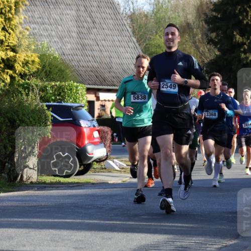 12.04.2026 - 45. Internationalen Wilhelmsburger Insellauf Yannick Fuchs http://msf.ph/oto/9470576 12.04.2026 08:54:59 Laufen 5838, 2549, 3368, 2819 meine-sportfotos.de