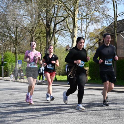 12.04.2026 - 45. Internationalen Wilhelmsburger Insellauf J. Mangold http://msf.ph/oto/9470592 12.04.2026 11:21:38 Ziel 3537, 3205, 2588, 2518, 2108, 2492, 2466, 4699, 2146, 4813, 3579 meine-sportfotos.de