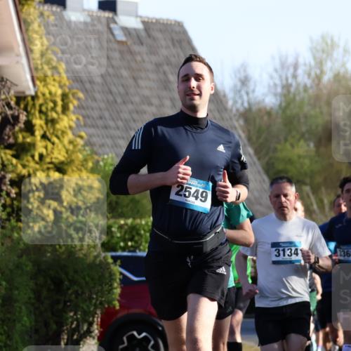 12.04.2026 - 45. Internationalen Wilhelmsburger Insellauf Yannick Fuchs http://msf.ph/oto/9470594 12.04.2026 08:55:00 Laufen 2549, 3134, 3368, 2819 meine-sportfotos.de