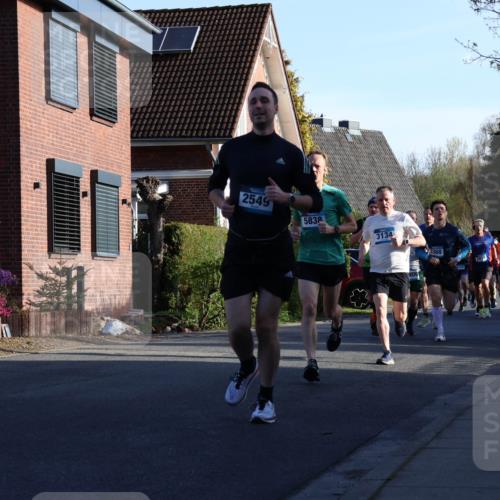12.04.2026 - 45. Internationalen Wilhelmsburger Insellauf Yannick Fuchs http://msf.ph/oto/9470615 12.04.2026 08:55:02 Laufen 2549, 5838, 3134, 405, 3368, 1003, 2595 meine-sportfotos.de