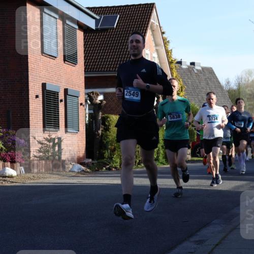12.04.2026 - 45. Internationalen Wilhelmsburger Insellauf Yannick Fuchs http://msf.ph/oto/9470617 12.04.2026 08:55:02 Laufen 2549, 5838, 3134, 2405, 3368, 1113 meine-sportfotos.de
