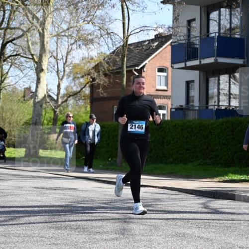 12.04.2026 - 45. Internationalen Wilhelmsburger Insellauf J. Mangold http://msf.ph/oto/9470645 12.04.2026 11:21:50 Ziel 2518, 2108, 2492, 2466, 4699, 2146, 4813, 3579 meine-sportfotos.de